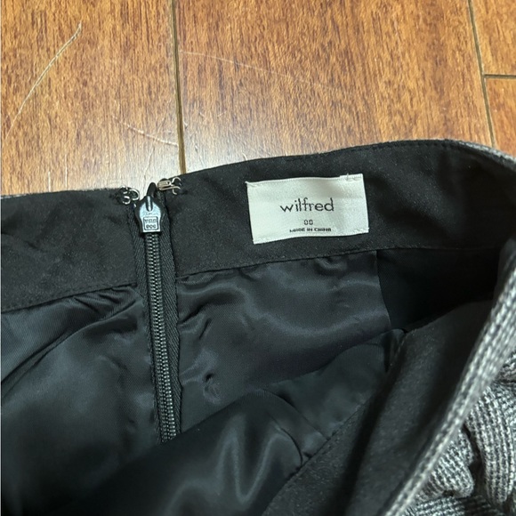 Wilfred skirt - Picture 4 of 4